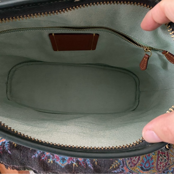 🌸SOLD🌸 Coach Andie in Amazon Green - Picture 9 of 10